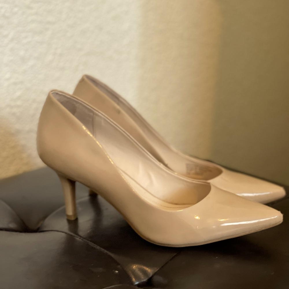 Alfani (MACYS brand) kitten heels